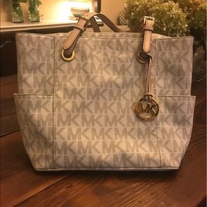 Michael Kors tote